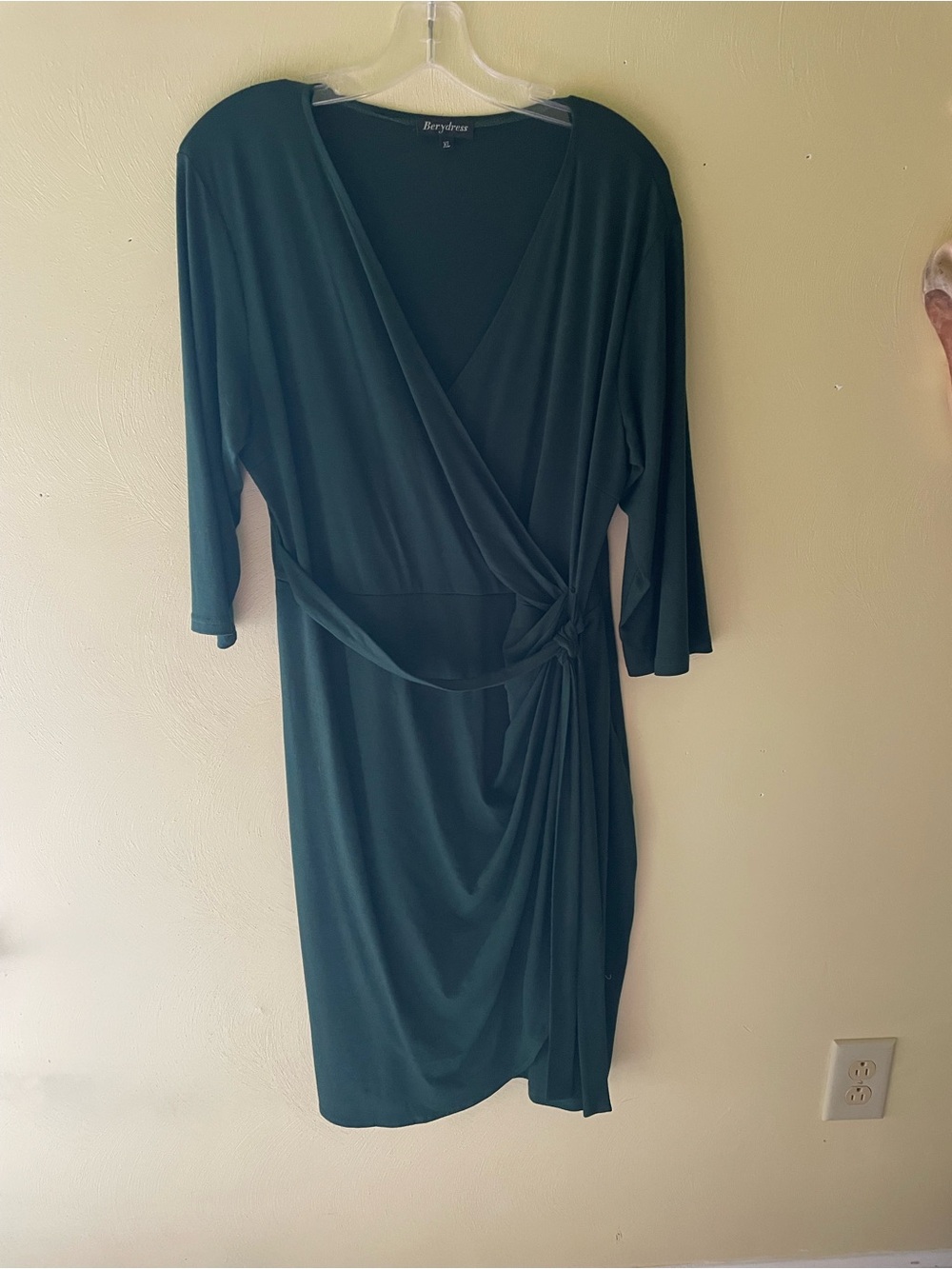 Bergstrom Emerald Green Long Sleeve Wrap Dress